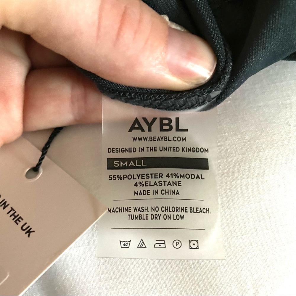SOLD!💚 AYBL Oversized Crop Jumper - Picture 8 of 11